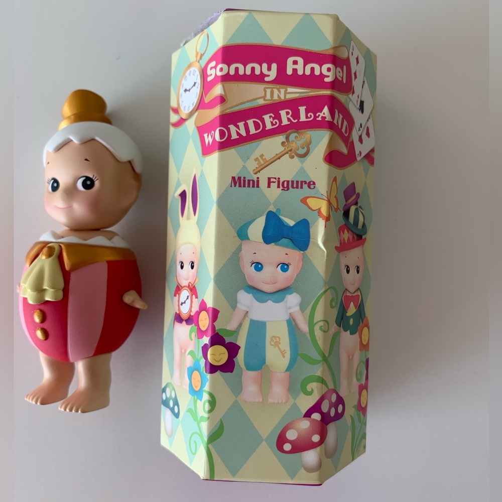 RARE Alice in Wonderland Humpty Dumpty Sonny Angel Secret Sonny